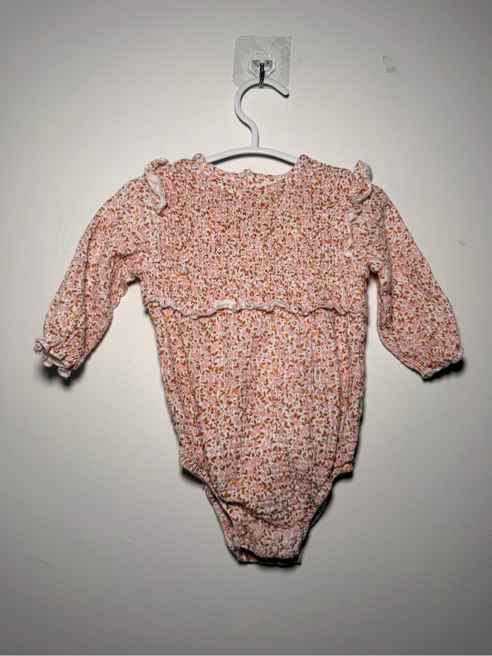 Rabbit bear long sleeve onesie floral pink floral ruffled shoulders